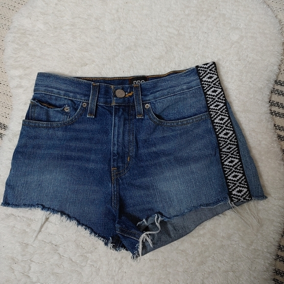 Uo Bdg Girlfriend Hi Rise Shorts Size 25 - Picture 2 of 11